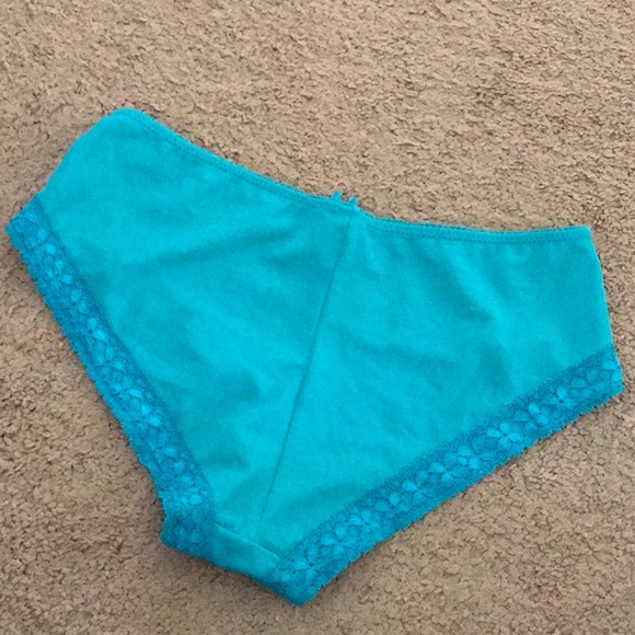 Intimate Moments Panty. Size M - Picture 9 of 9